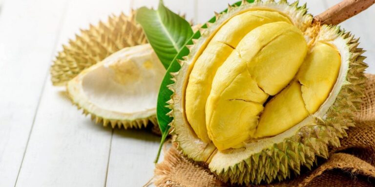 How to peel a durian