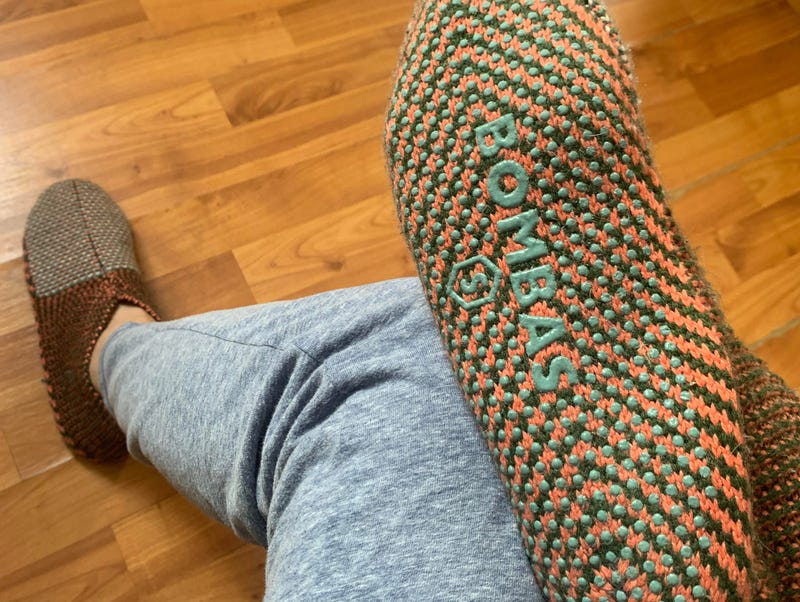 Bombas Gripper Slippers Review 2024: Slippers With Sock-Like Comfort