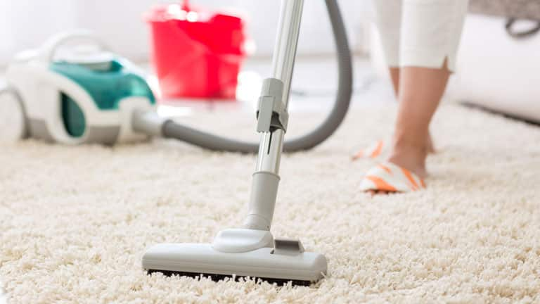 How to Get Laundry Detergent Out of Carpet